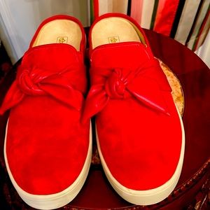Spence Celine great condition pre owned color red with bow on top size 12.